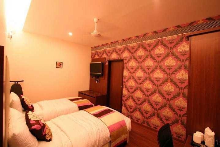 Hotel Florence Rāipur Екстериор снимка